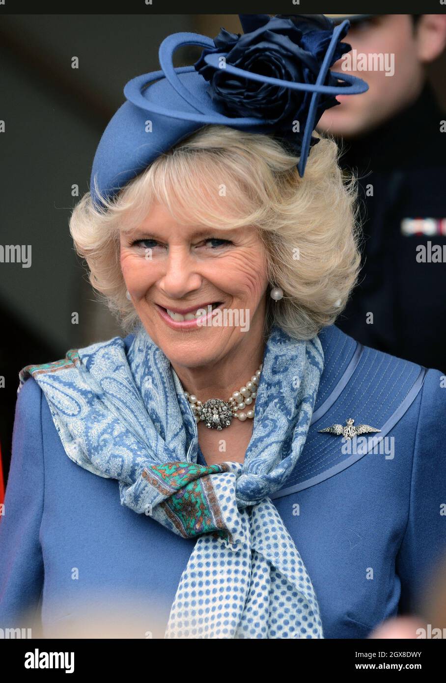 Camilla Herzogin von Cornwall erhält die Freedom of Thame im Auftrag von RAF Halton in Thame, Oxfordshire. Stockfoto