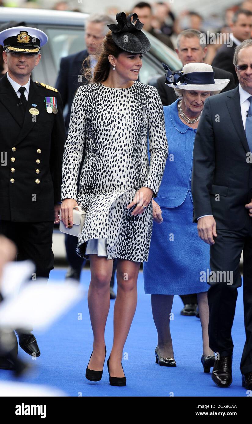 Catherine, Herzogin von Cambridge, nimmt am 13. Juni 2013 an der Namenszeremonie des neuen Princess Cruises-Schiffes „Royal Princess“ im Ocean Terminal, Southampton, Teil. Stockfoto