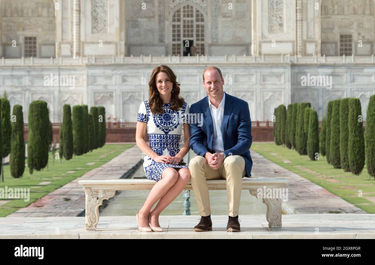 Prinz William, Herzog von Cambridge und Catherine, Herzogin von Cambridge besuchen am 16. April 2016 das Taj Mahal in Agra, Indien. Stockfoto