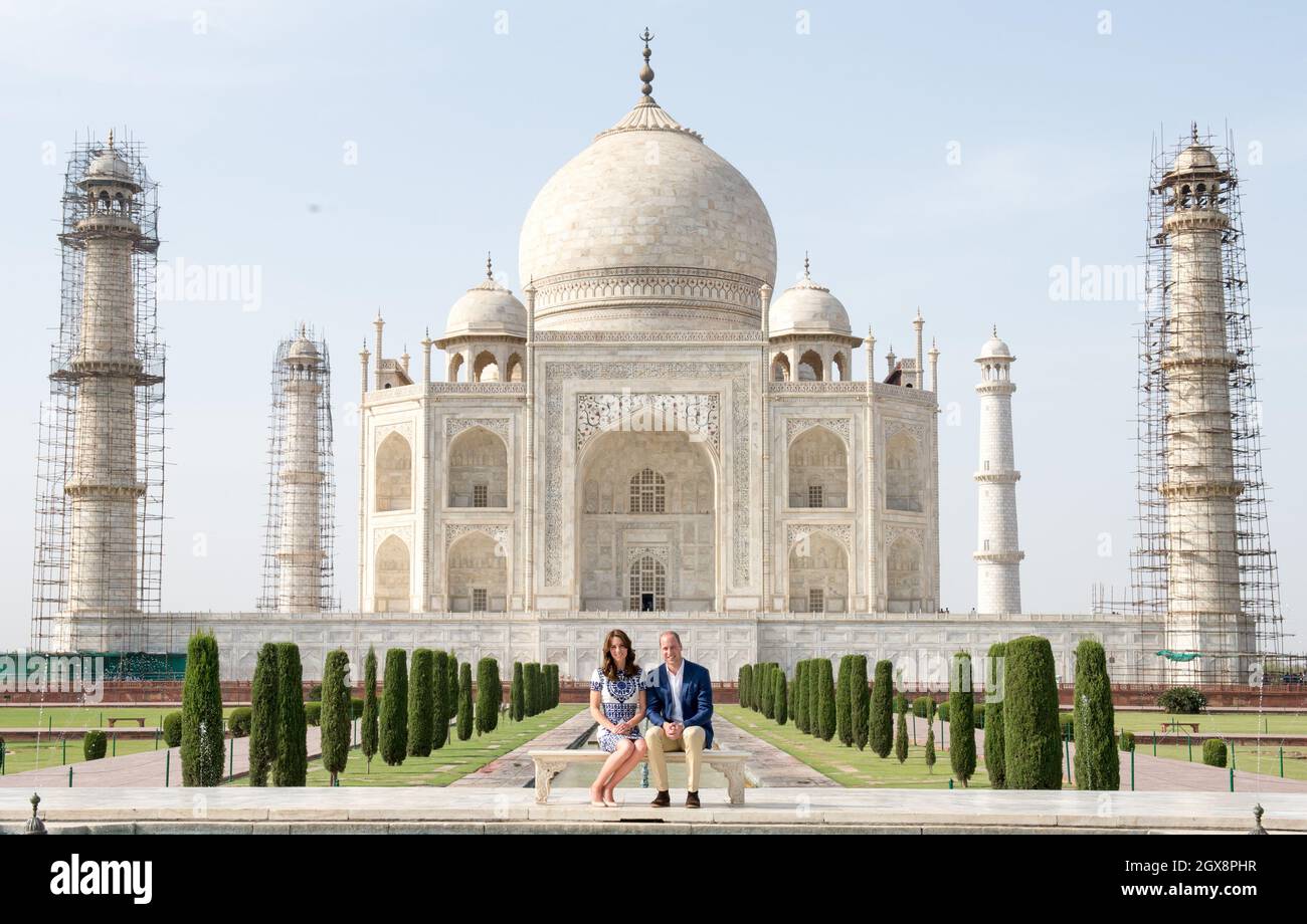 Prinz William, Herzog von Cambridge und Catherine, Herzogin von Cambridge besuchen am 16. April 2016 das Taj Mahal in Agra, Indien. Stockfoto