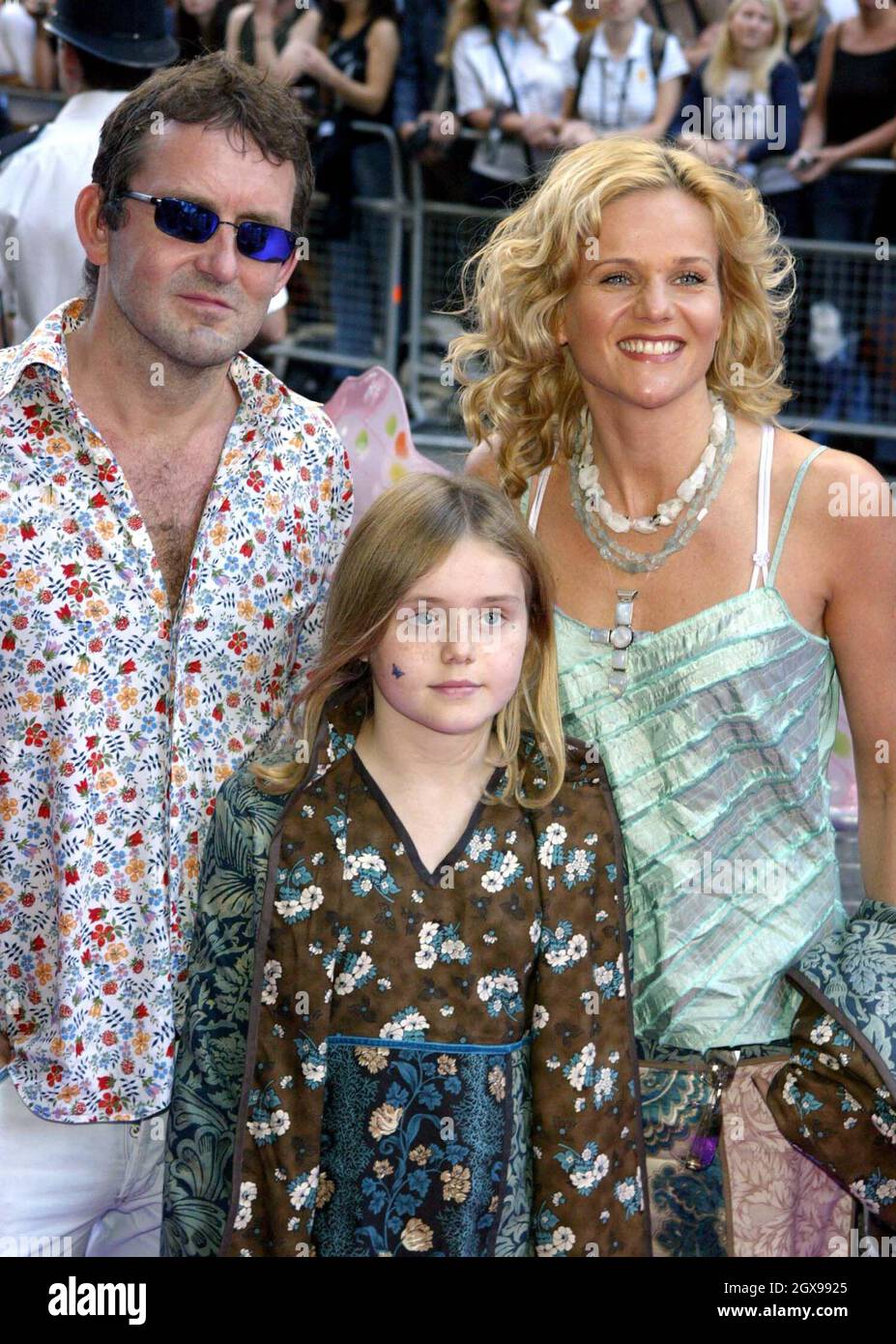 Linda Barker mit Ehemann und Tochter bei der Buchvorstellung der englischen Rosen in London Stockfoto