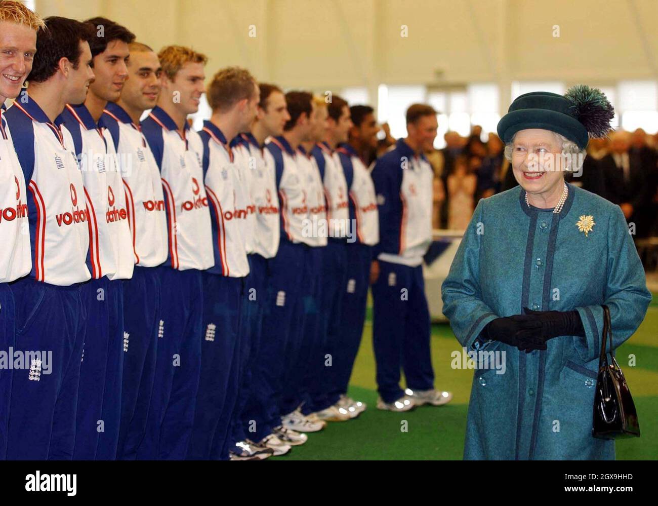 Die Königin bei einem ersten Besuch der nationalen Cricket-Akademie an der Loughborough University. Die Königin eröffnete offiziell die neue Â£4.5 Millionen nationale Cricket-Akademie. â©Anwar Hussein/allactiondigital.com Stockfoto