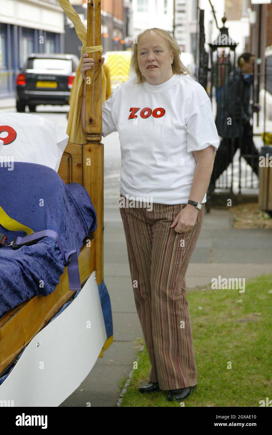 Mo Mowlam nimmt an der Einführung des 8-seitigen Auszugsmagazins Zoo Uncensored am Soho Square in London Teil. Stockfoto