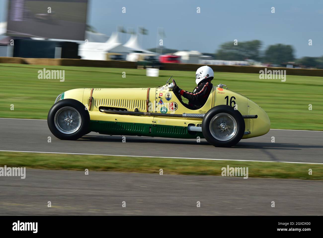 Urs Muller, Maserati 6CM, Festival of Britain Trophy, Beispiele aus den Jahren 1930 bis 1951 von Grand Prix und Voiturette Autos, Goodwood Revival 2021, G Stockfoto