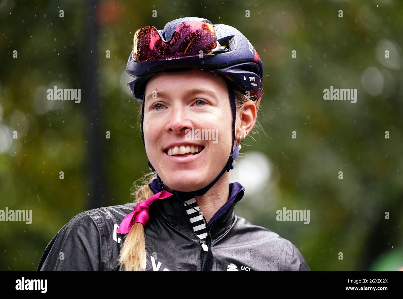Hannah Barnes vom Team Canyon SRAM Racing beim Start der zweiten Etappe der AJ Bell Women's Tour in Walsall, Großbritannien. Bilddatum: Dienstag, 5. Oktober 2021. Stockfoto