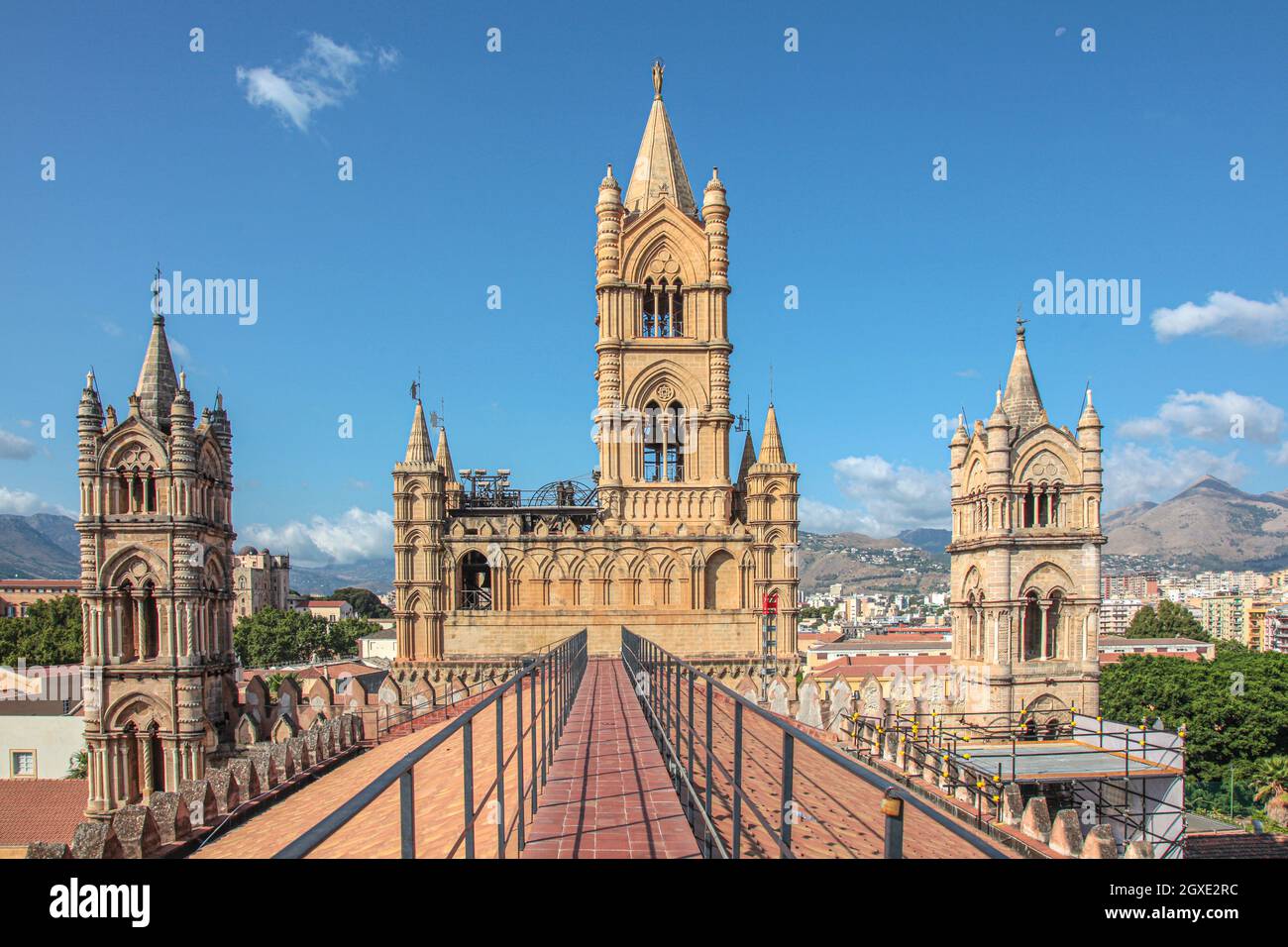 Die Kathedrale von Palermo vom Dach aus gesehen. Sizilien. Stockfoto