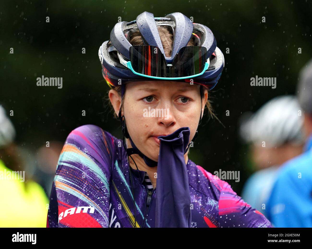 Ella Harris vom Team Canyon SRAM Racing beim Start der zweiten Etappe der AJ Bell Women's Tour in Walsall, Großbritannien. Bilddatum: Dienstag, 5. Oktober 2021. Stockfoto