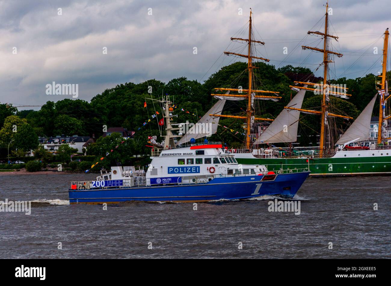 Polizeischiff 1 auf der Elbe in Hamburg Stockfoto
