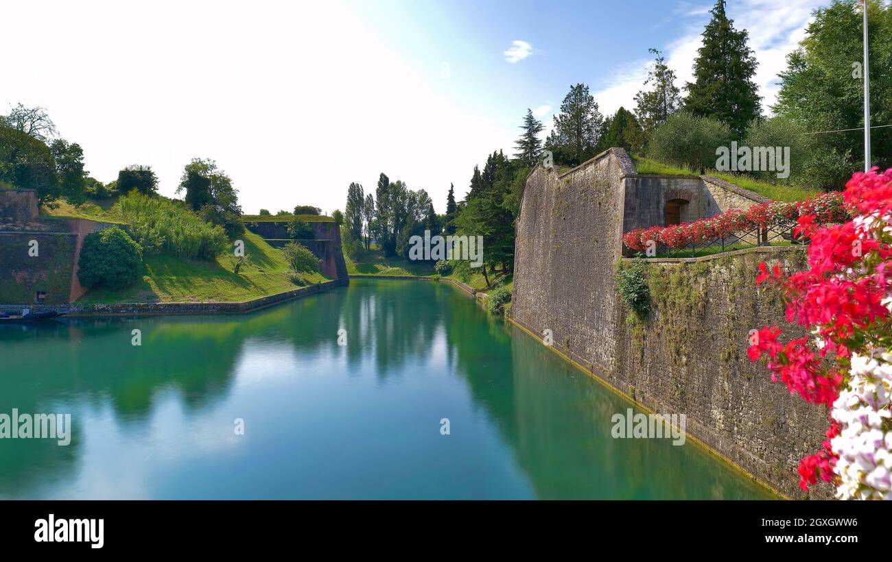 peschiera del garda stadt befestigungs bauwerk Stockfoto