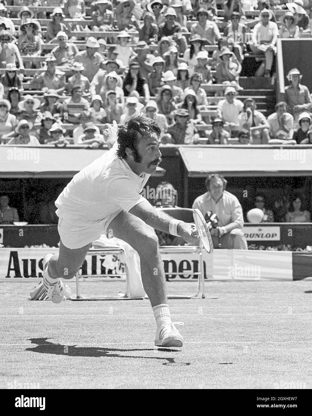 John Newcombe, Australian Open 1976, Viertelfinale, Kooyong Lawn Tennis Club, 26. Dez. 1975 - 4. Jan.1976, Melbourne. Stockfoto