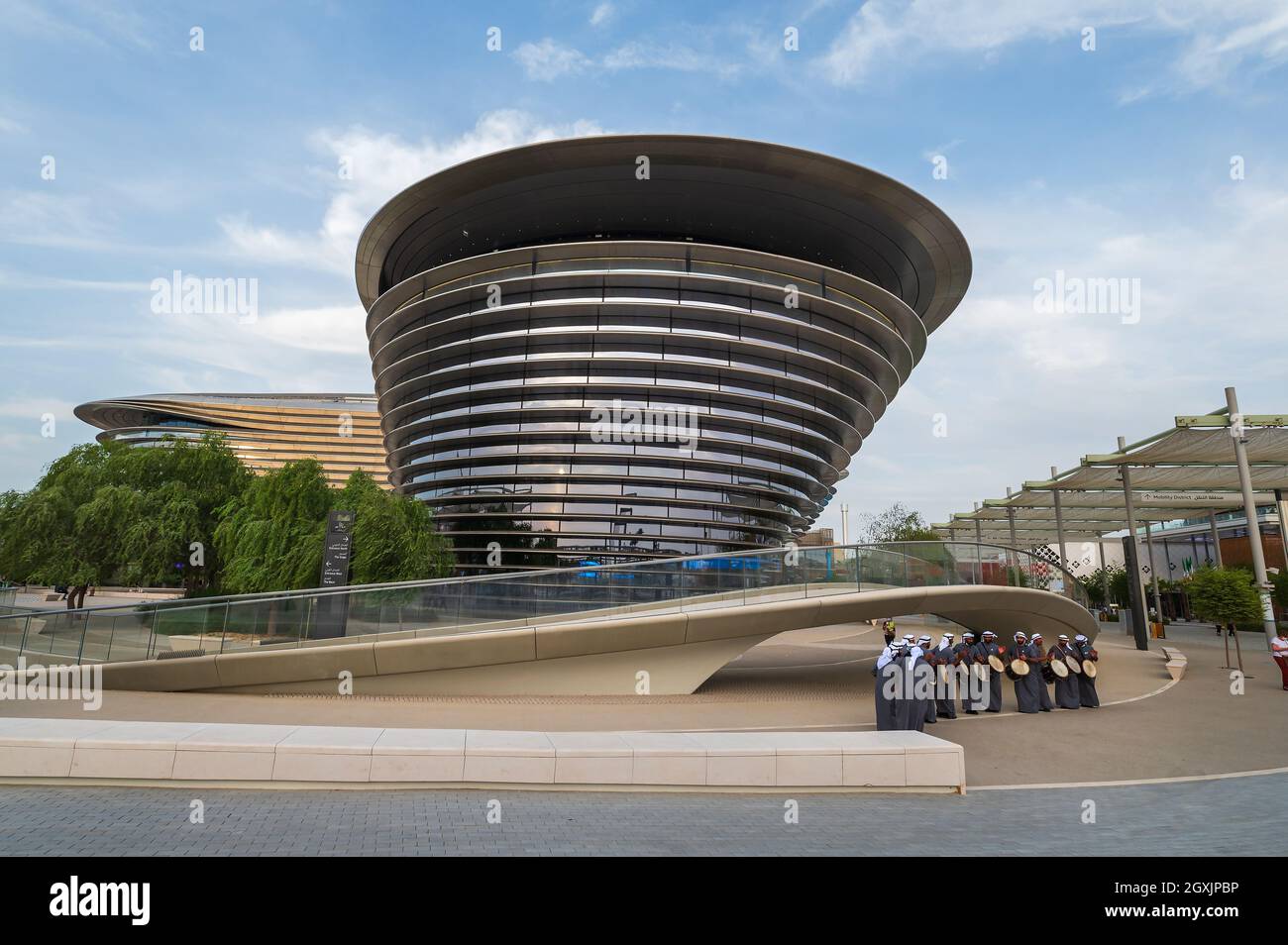 Dubai, Vereinigte Arabische Emirate - 3. Oktober 2020: Alif, The Mobility Pavilion auf der Dubai EXPO 2020 mit einzigartiger Architektur und einzigartigem Design in den Vereinigten Arabischen Emiraten Stockfoto