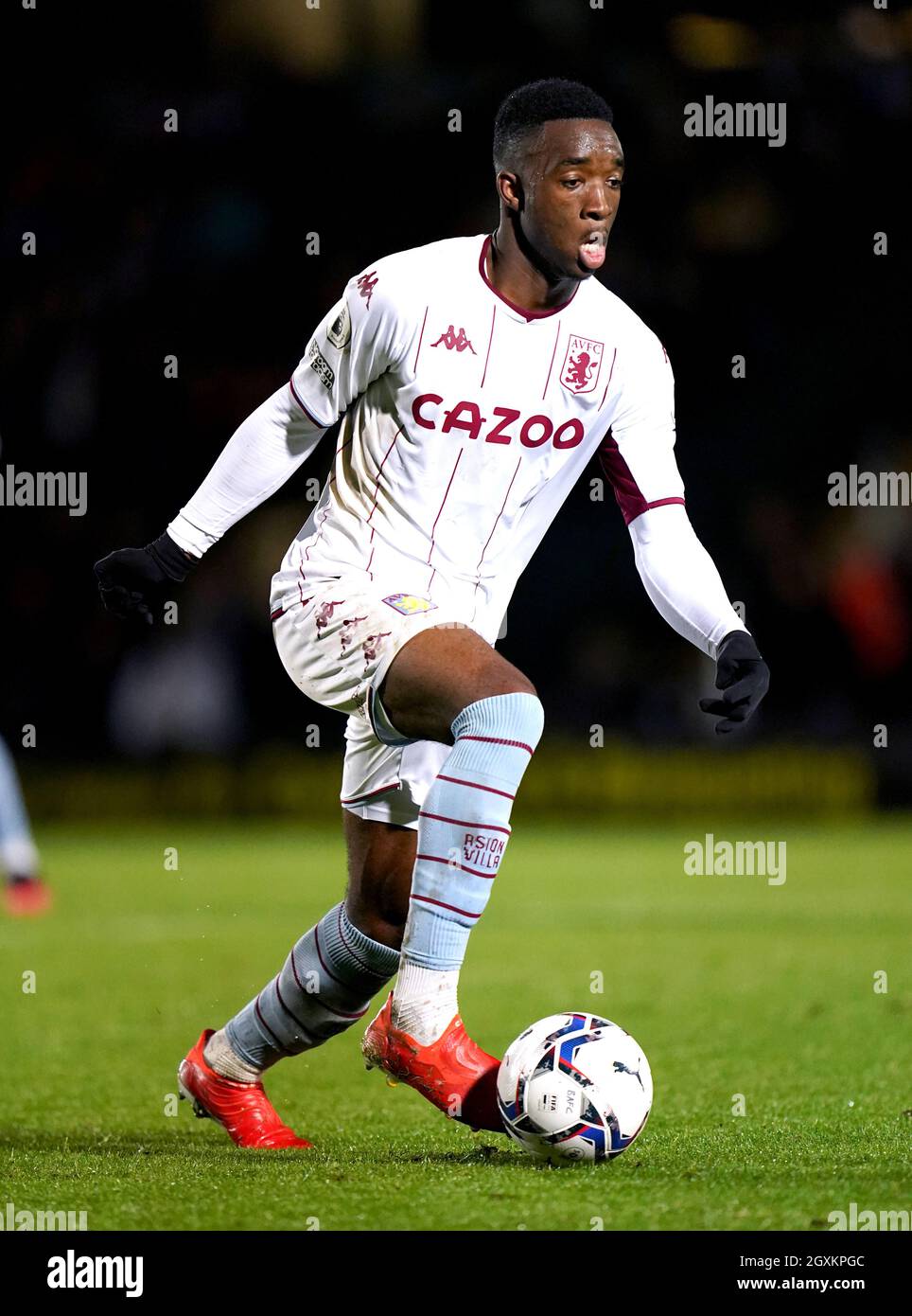 Lamare Bogarde von Aston Villa während des Papa John's Trophy, Southern Group C-Spiels im Pirelli Stadium, Burton. Bilddatum: Dienstag, 5. Oktober 2021. Stockfoto