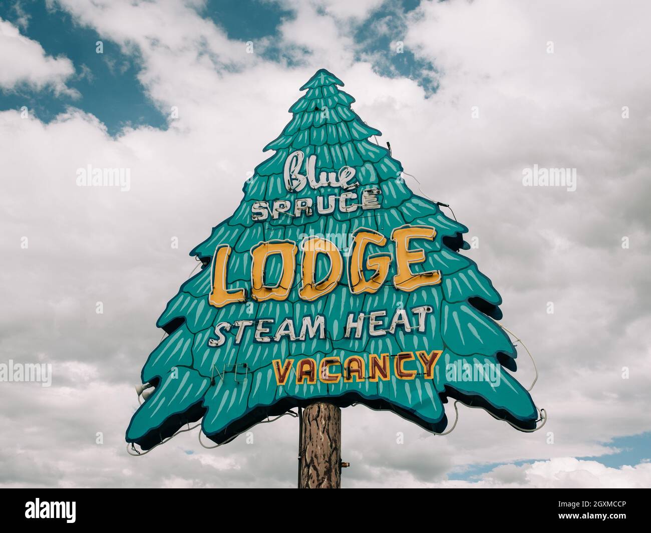 Blue Spruce Lodge, altes Motel-Schild, an der Route 66 in Gallup, New Mexico Stockfoto