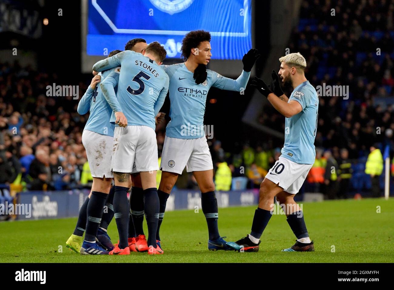 Aymeric Laporte von Manchester City feiert das erste Tor seiner Seite Des Spiels Stockfoto