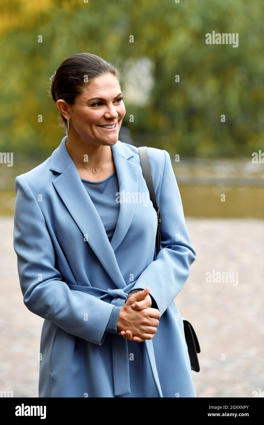 Kronprinzessin Victoria kommt am 6. Oktober 2021 in Orebro Castle in Orebro, Schweden, an. Das Kronprinzessin-Paar ist auf einem eintägigen Besuch in Orebro. Foto: Pontus Lundahl / TT-Code 10050 Stockfoto