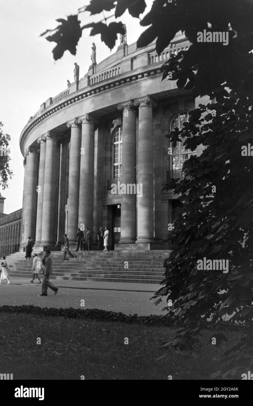 Das Opernhaus des Stuttgarter Staatstheaters, Deutschland 1930er Jahre. Das Opernhaus der Staatstheater Stuttgart, Deutschland 1930. Stockfoto