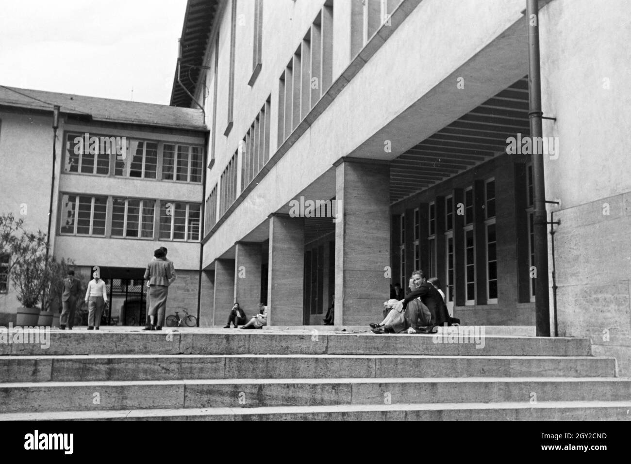 Ein Ausflug zur Ruprecht-Karls-Universität in Heidelberg, Deutsches Reich 30er Jahre. Ein Ausflug in die Ruprecht-Karls-Universität in Heidelberg; Deutschland 1930. Stockfoto