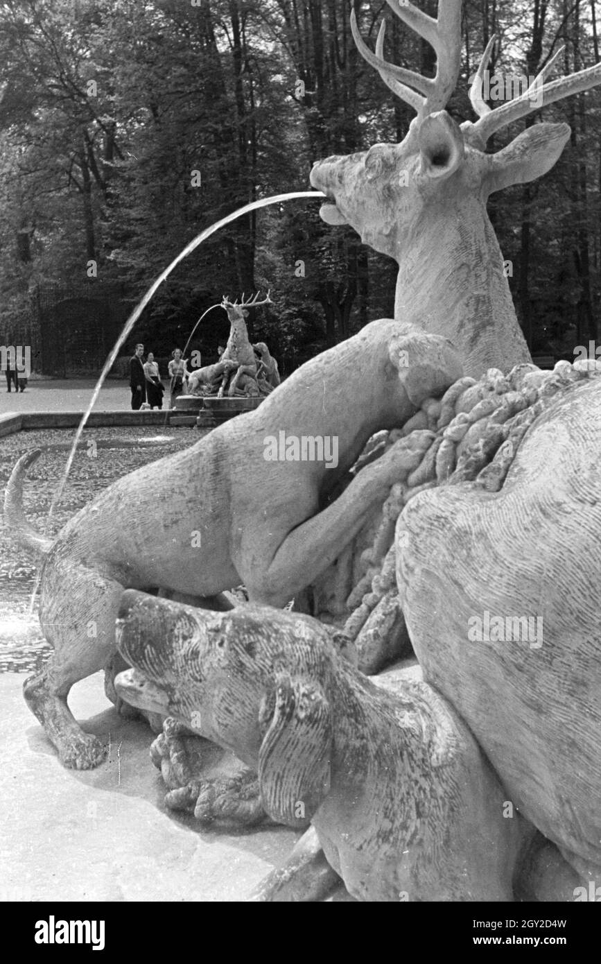 Ein Ausflug zum Schloss Schwetzingen, Deutsches Reich 30er Jahre. Eine Exkursion nach Schwetzingen; Deutschland 1930. Stockfoto