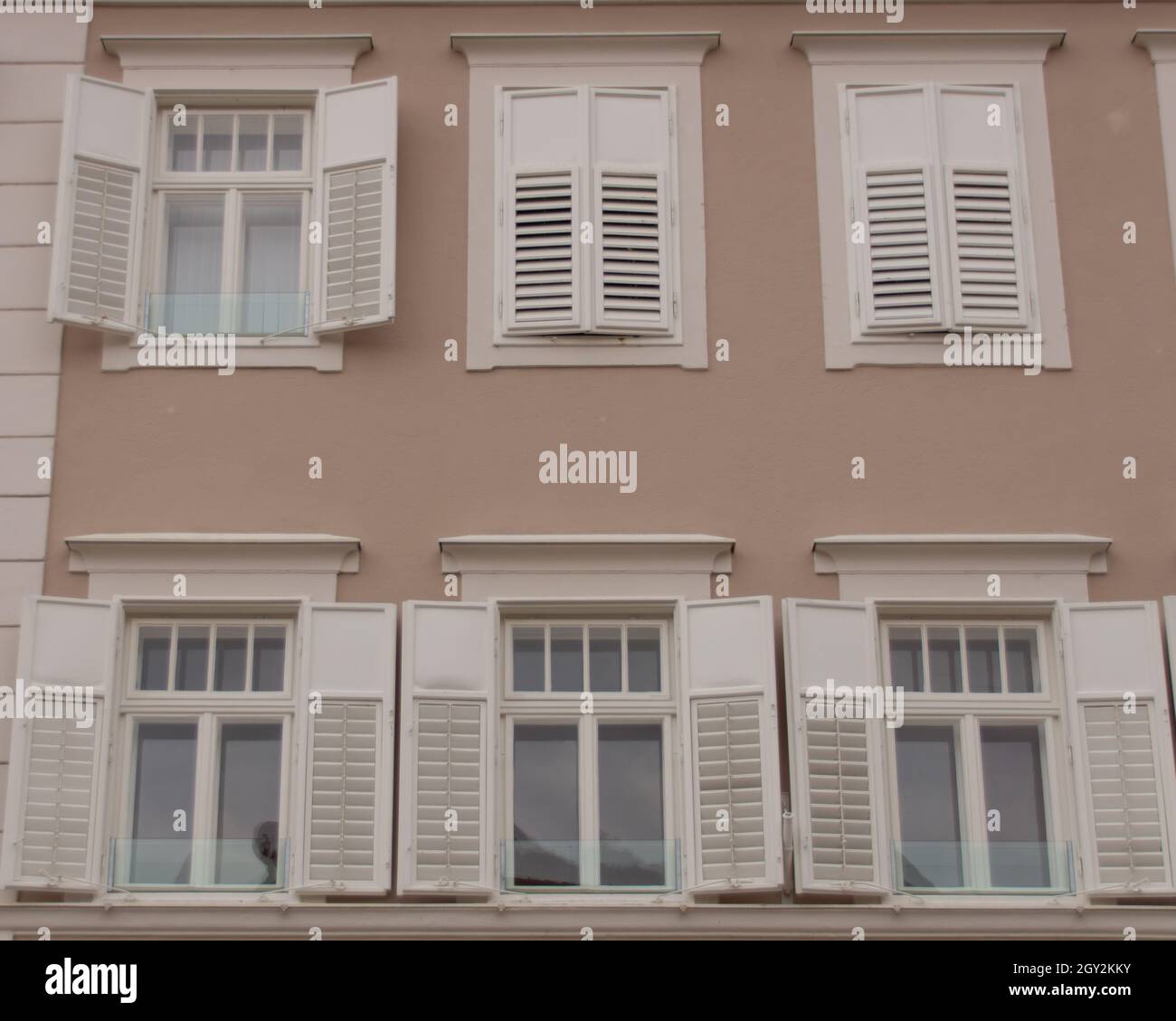 Fenster Mit Fensterladen