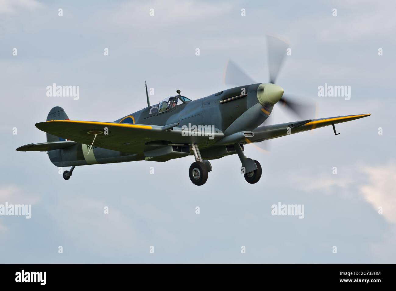 Spitfire Number Rr232 Rs232 spitfire -Fotos und -Bildmaterial in hoher Auflösung – Alamy