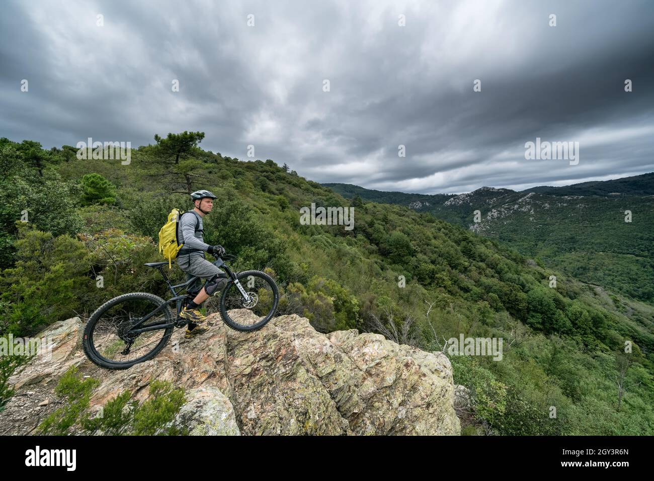 Freeride Mountainbiken in Finale Ligure, Italien Stockfoto