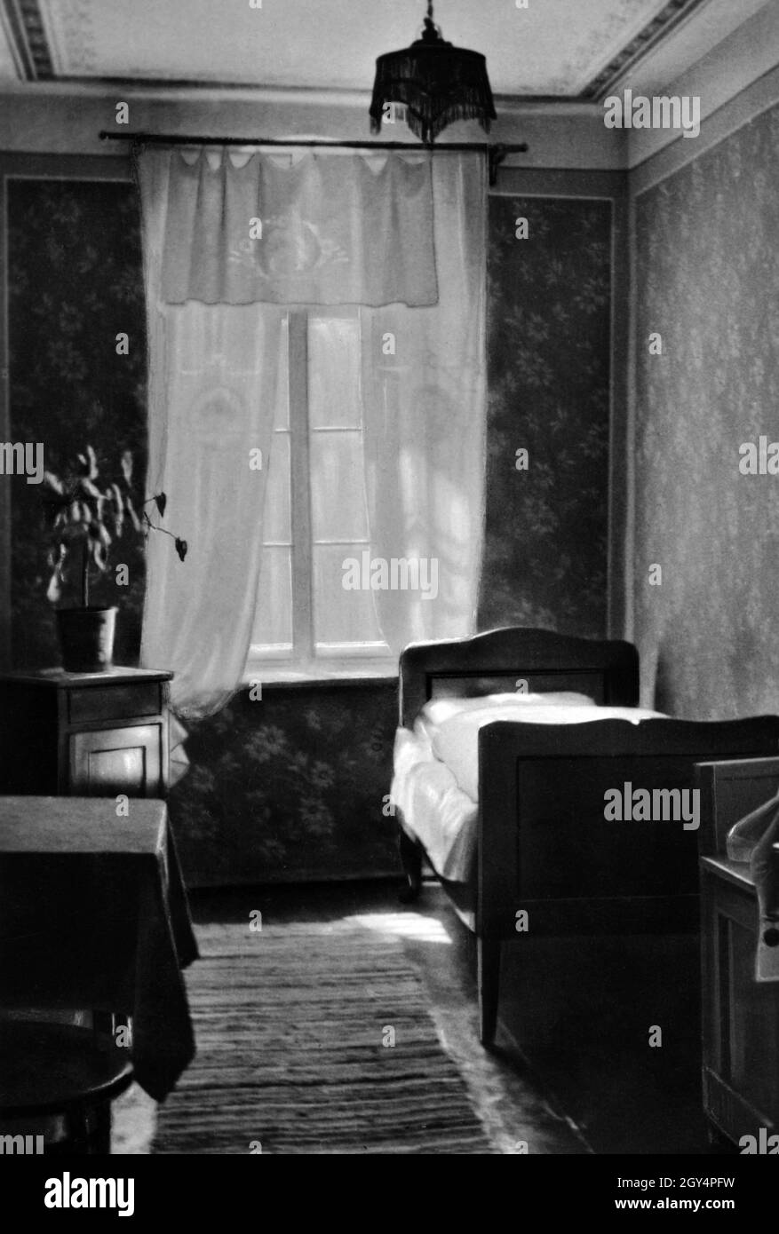 Das Geburtshaus Adolf Hitlers in Braunau am Inn in der ehemaligen Salzburger Vorstadt-Straße, heute Adolf Hitler-Straße. Hier können Sie Hitlers Geburtszimmer sehen. [Automatisierte Übersetzung] Stockfoto