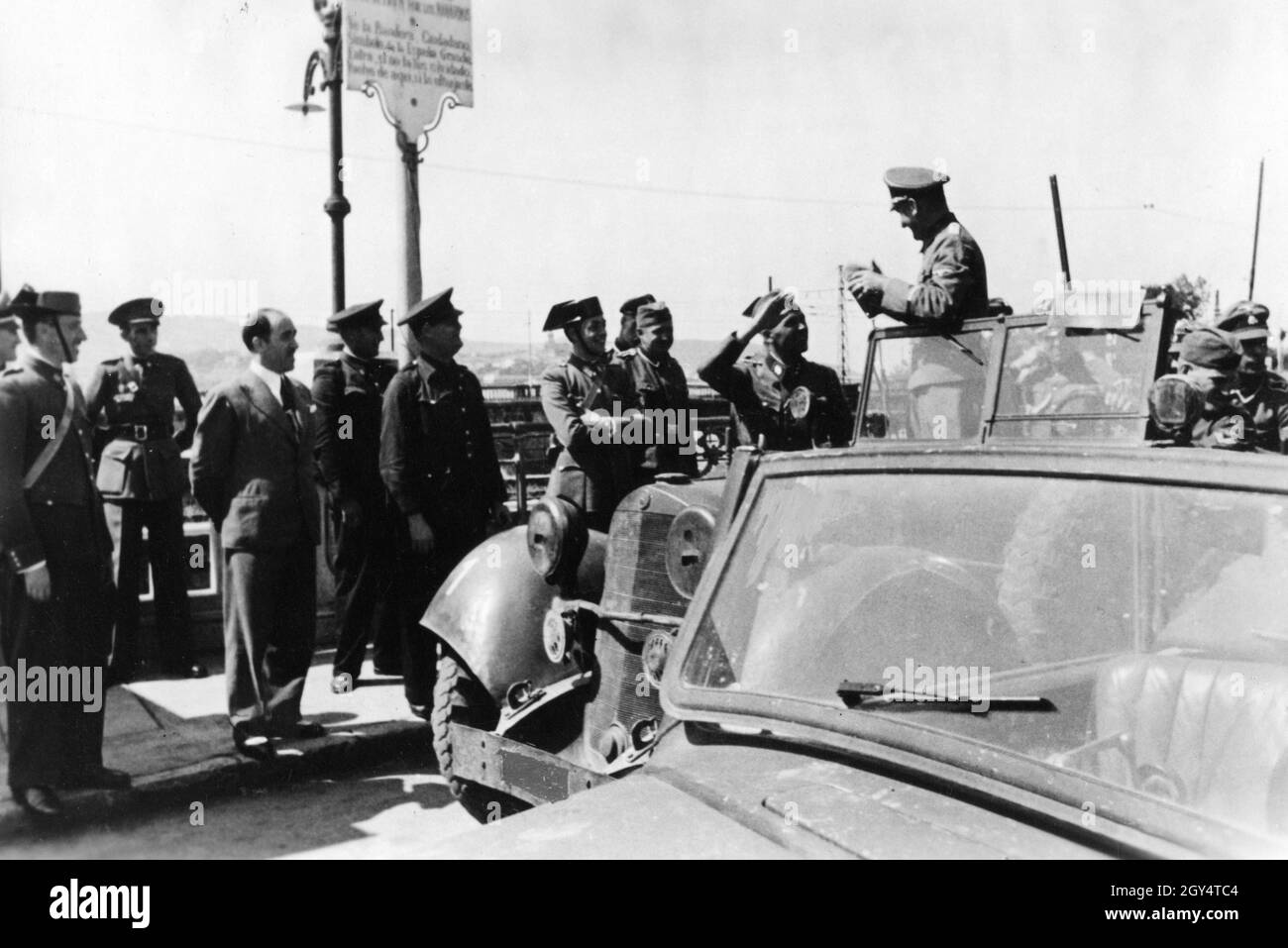 Soldaten der deutschen Wehrmacht an der französisch-spanischen Grenze bei Hendaye. [Automatisierte Übersetzung] Stockfoto