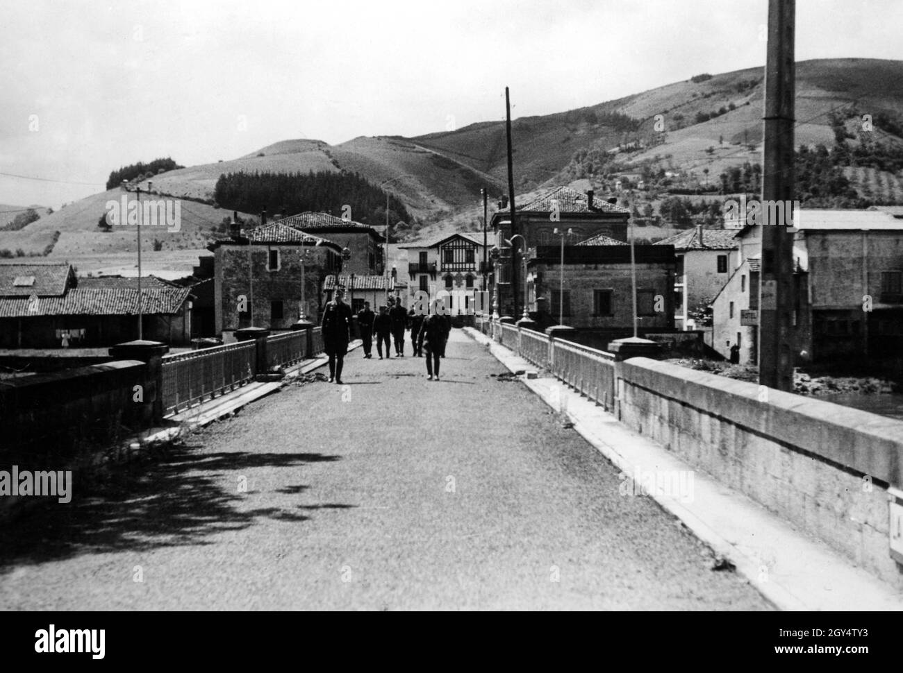 Ankunft der ersten deutschen Wehrmachtssoldaten an der französisch-spanischen Grenze. [Automatisierte Übersetzung] Stockfoto