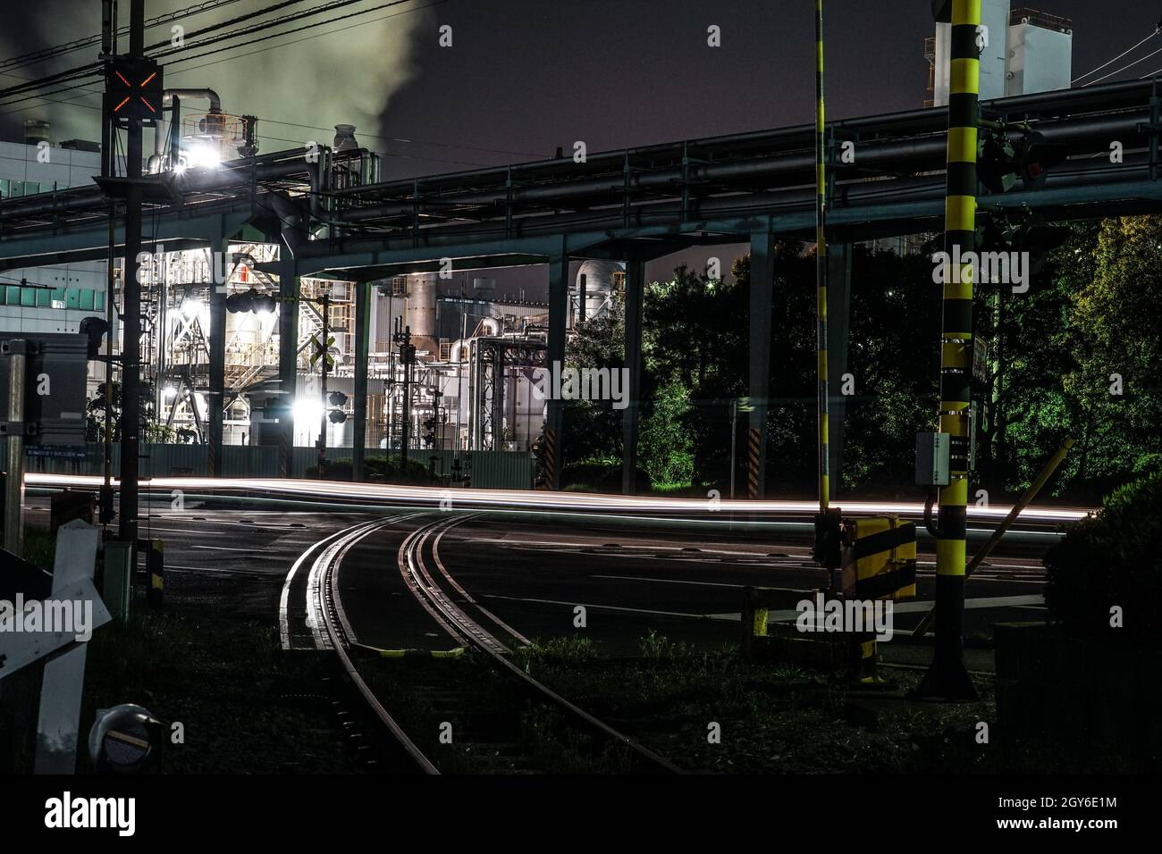 Fabrik Nachtansicht der Kawasaki Keihin Industriezone. Aufnahmeort: Kawasaki City, Präfektur Kanagawa Stockfoto