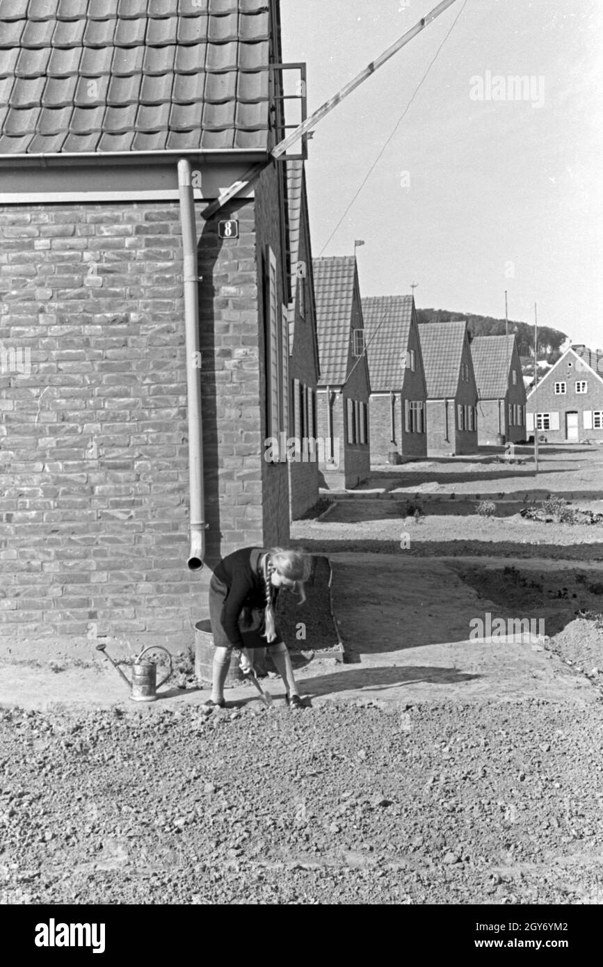 Fischerhäuser und Fischer von Hela in Ostpreußen, Deutschland 1930er Jahre. Fisherman's Hütten von Hela in Ostpreußen, Deutschland 1930. Stockfoto