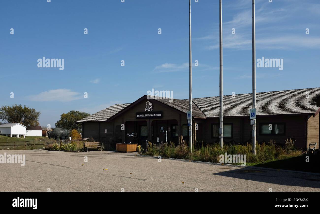 JAMESTOWN, NORTH DAKOTA - 3 Okt 2021: National Buffalo Museum, das der Geschichte des amerikanischen Bisons gewidmet ist. Stockfoto