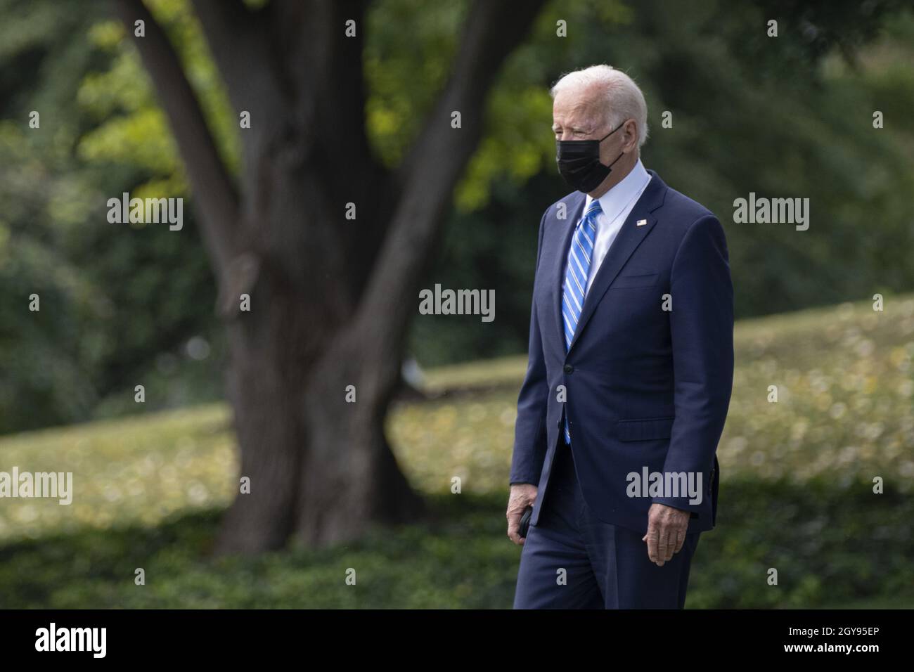 Washington, Usa. Oktober 2021. Präsident Joe Biden reist nach Elk Grove Village, Illinois, um am Donnerstag, den 7. Oktober 2021, im Weißen Haus in Washington DC Bemerkungen zu den COVID-19-Impfstoffanforderungen zu machen. Foto von Chris Kleponis/UPI Kredit: UPI/Alamy Live News Stockfoto