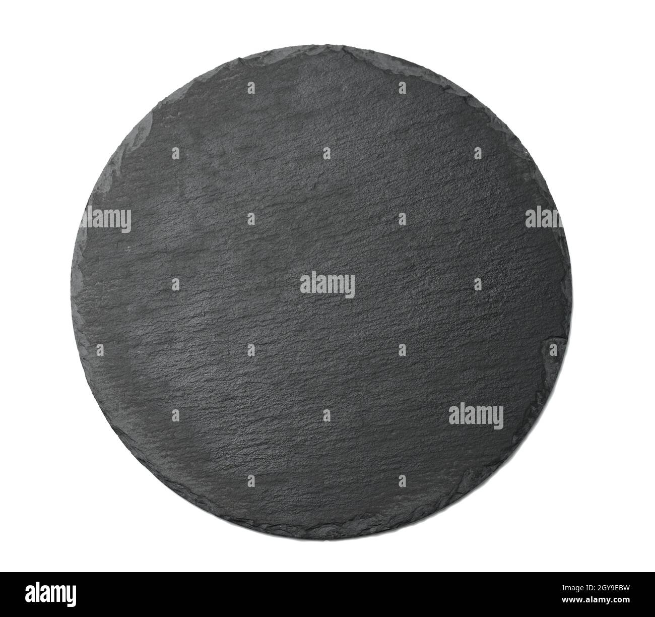 Leere schwarze runde Graphitplatte zum Servieren von Geschirr isoliert auf weißem Hintergrund, Draufsicht Stockfoto