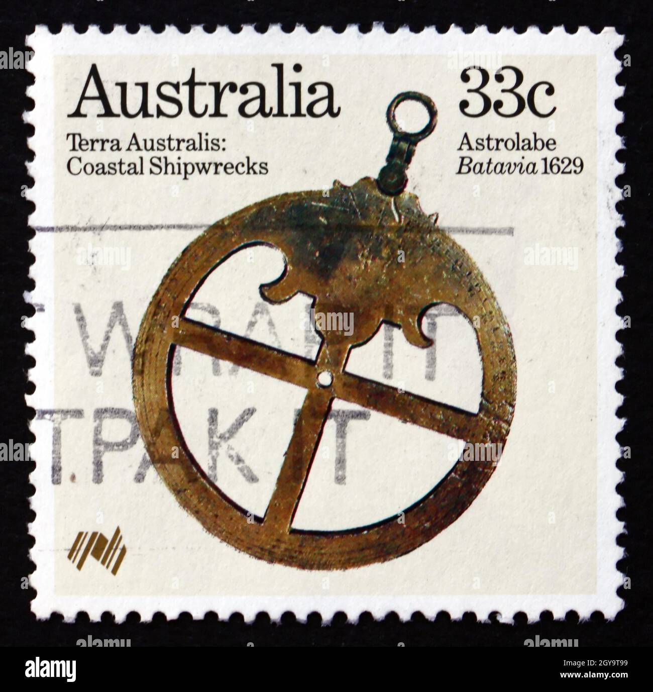 AUSTRALIEN - UM 1985: Eine in Australien gedruckte Marke zeigt Astrolabe aus Batavia, 1629, Coastal Shipwreck, Bergung von Antiquitäten, um 1985 Stockfoto