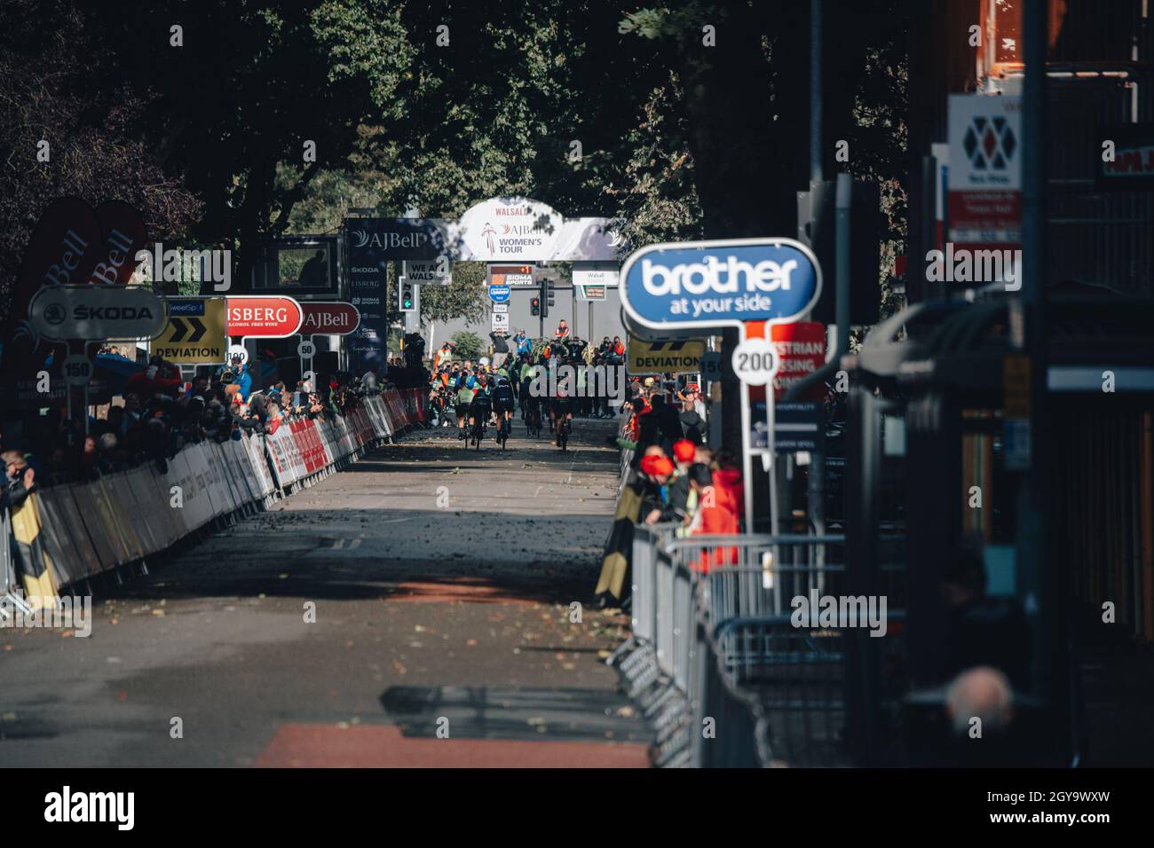 Walsall, Großbritannien. 5. Oktober 2021, AJ Bell Womens Cycling Tour, Etappe 2, Walsall nach Walsall. Amy Pieters gewinnt die Etappe 2 der Frauen-Tour. Kredit: Aktion Plus Sport Bilder/Alamy Live Nachrichten Stockfoto