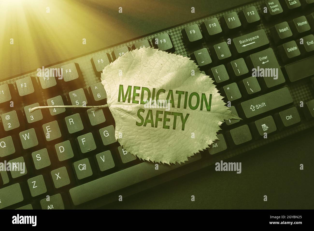 Textüberschrift zur Medikationssicherheit, konzeptuelles Foto Freiheit von vermeidbaren Schäden durch Medikationseinsatz Erstellen einer neuen E-Mail-Nachricht, Recherche Stockfoto