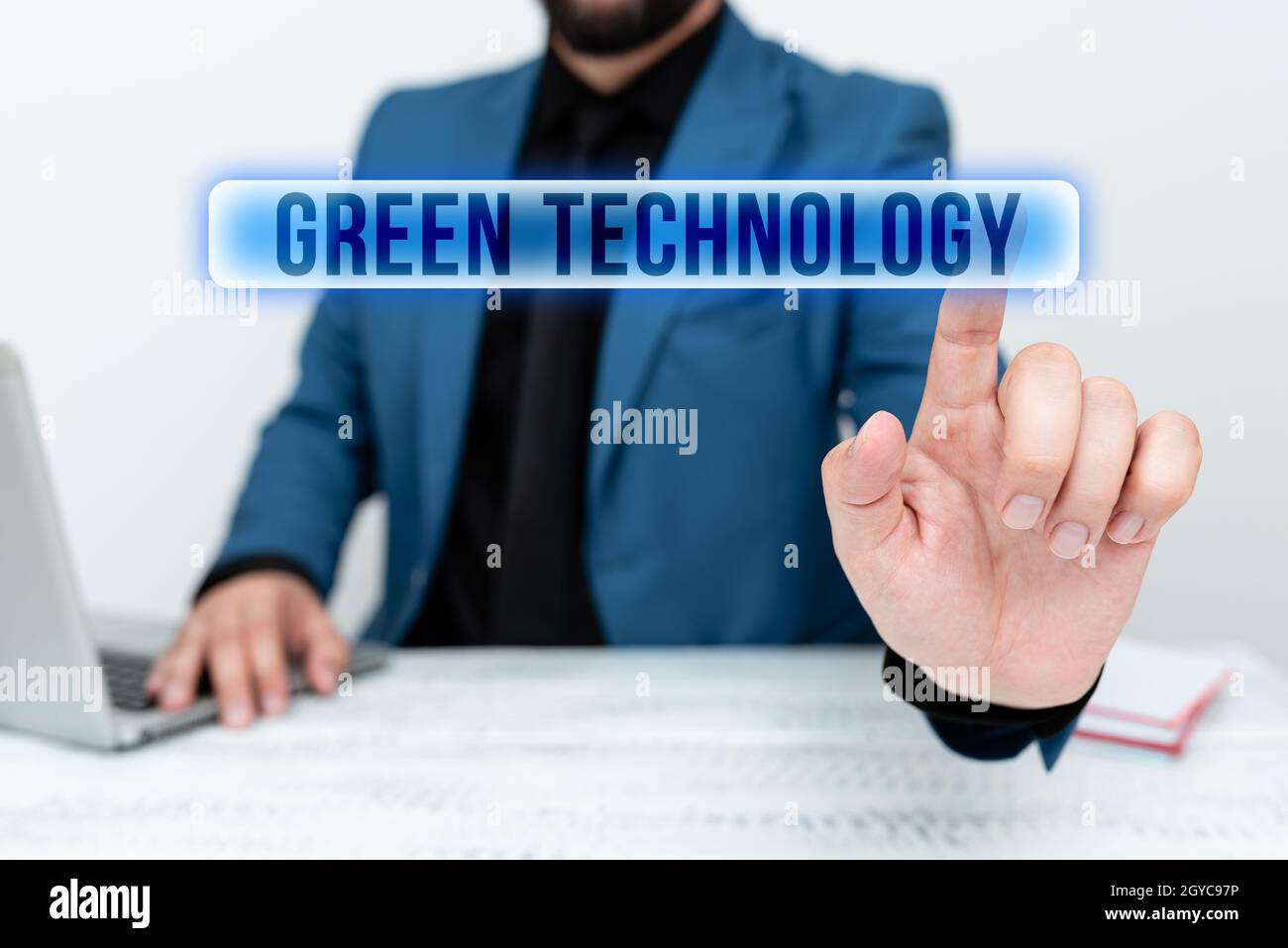 Text zeigt Inspiration Grüne Technologie, Konzept Bedeutung Umkehren der Auswirkungen der menschlichen Aktivität auf die Umwelt Remote Office Work Online presenti Stockfoto