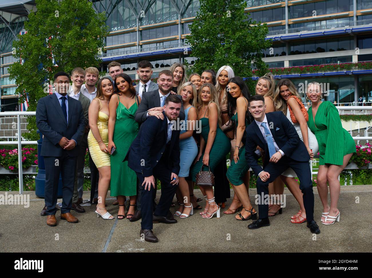 Ascot, Bergen, Großbritannien. Oktober 2021. Ein großer Tag für diese jungen Rennfahrer bei Ascot Races. Quelle: Maureen McLean/Alamy Stockfoto