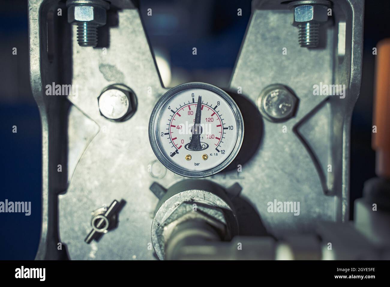 Manometer, das den Luftdruck anzeigt Stockfoto