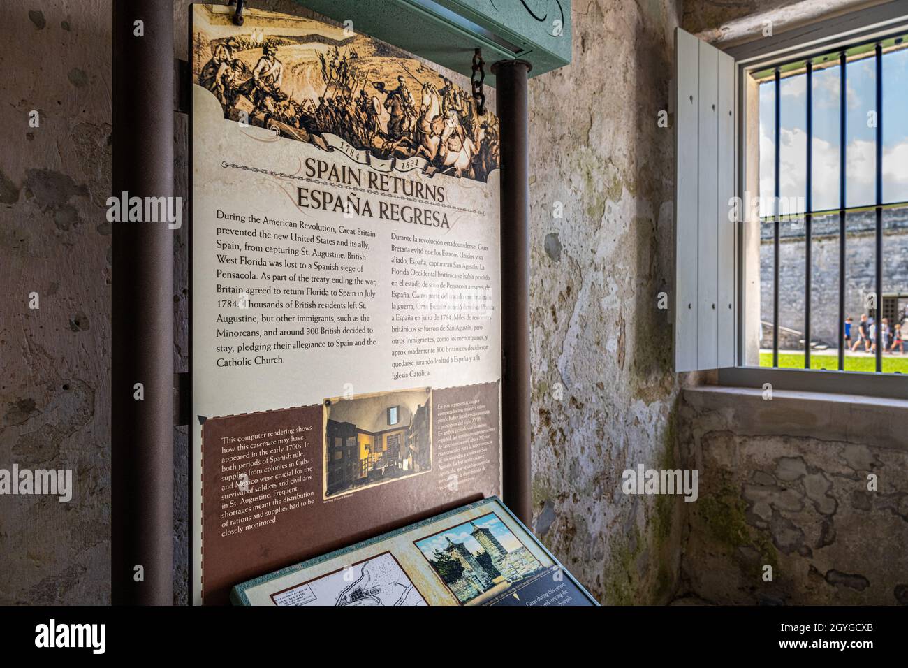 Historische Ausstellung in einer Gewölbekammer im Castillo de San Marcos, der ältesten gemauertem Fort des kontinentalen Vereinigten Staaten, in St. Augustine, FL. Stockfoto