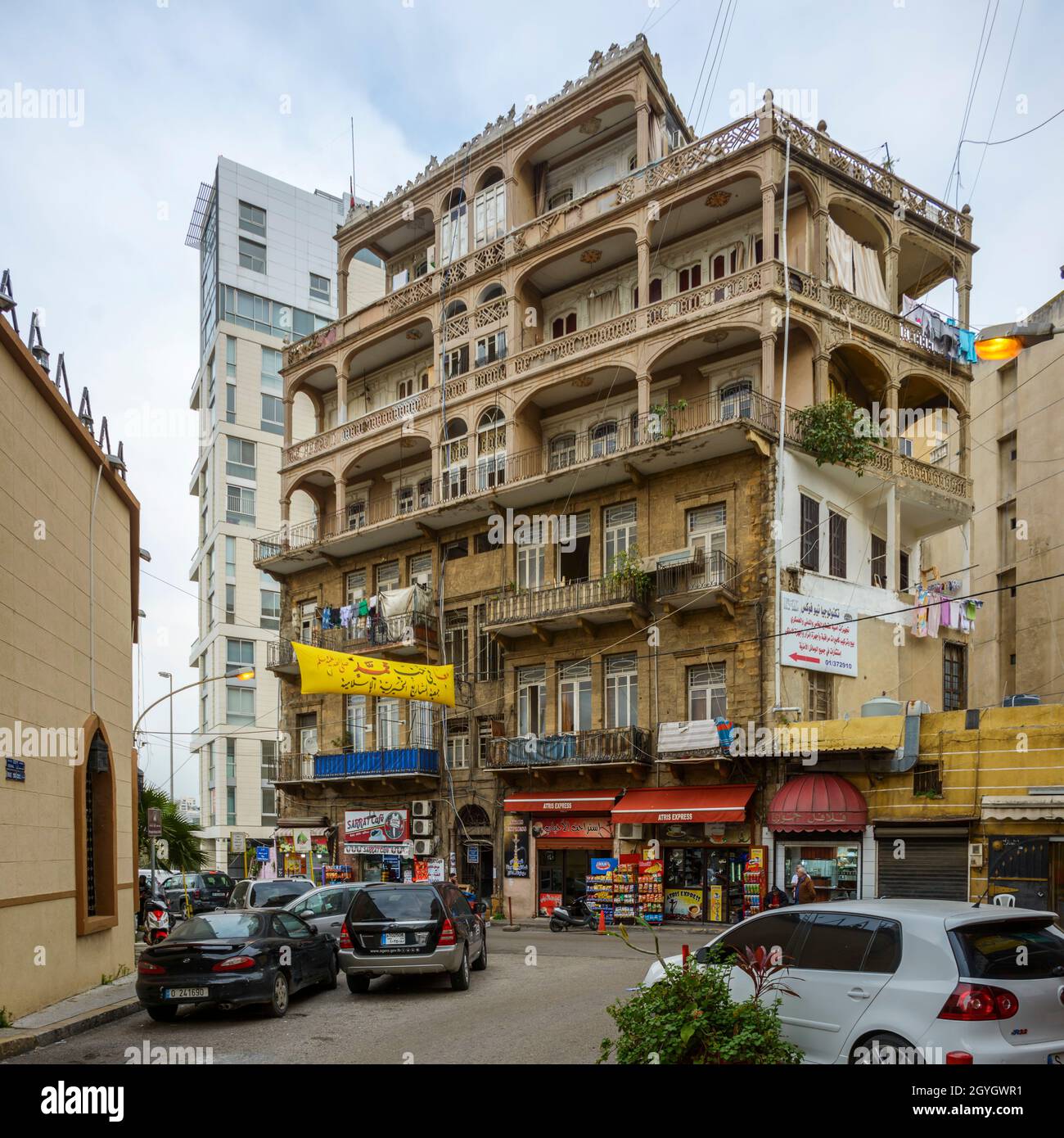 LIBANON, BEIRUT, ZOKAK EL-BLAT, AMINE BEYHUM STREET, MEKKAOUI-GEBÄUDE Stockfoto