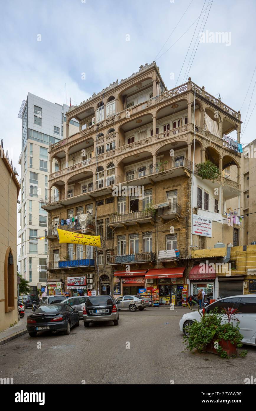 LIBANON, BEIRUT, ZOKAK EL-BLAT, AMINE BEYHUM STREET, MEKKAOUI-GEBÄUDE Stockfoto