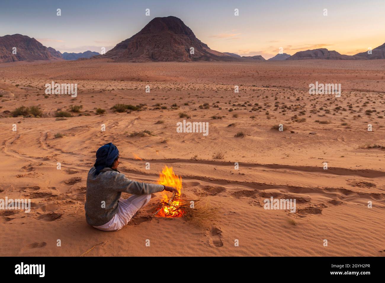JORDANIEN, WADI-RUM-WÜSTE (UNESCO-WELTKULTURERBE) Stockfoto