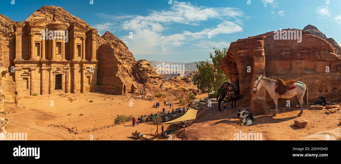 JORDANIEN, PETRA, UNESCO-WELTKULTURERBE). EL DEIR (DAS KLOSTER) Stockfoto