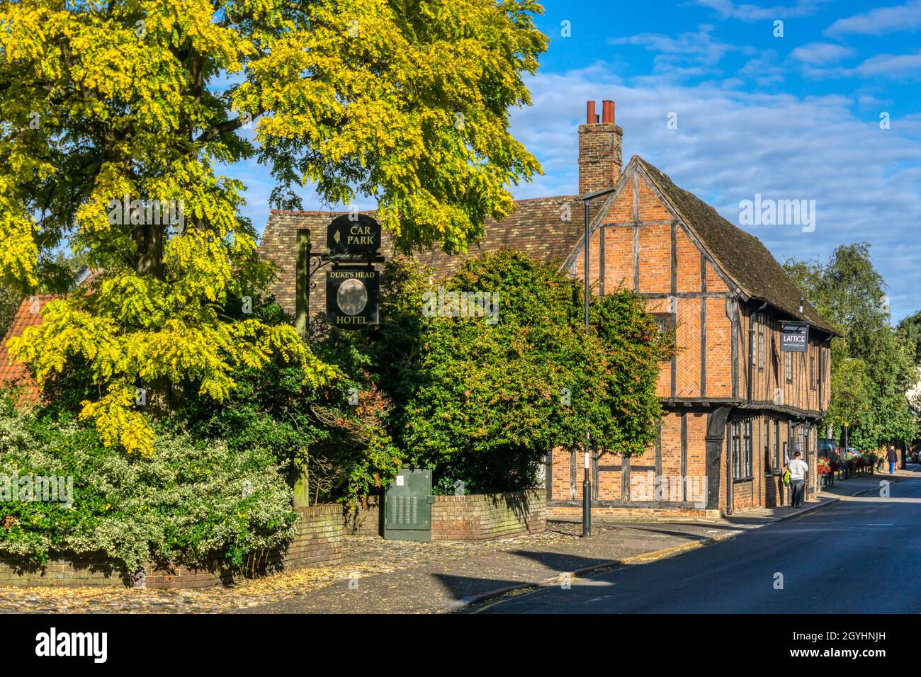 Das alte Gitterhaus an einem hellen Herbsttag mit blauem Himmel in King's Lynn, Norfolk. Mehr Details in Beschreibung. Stockfoto