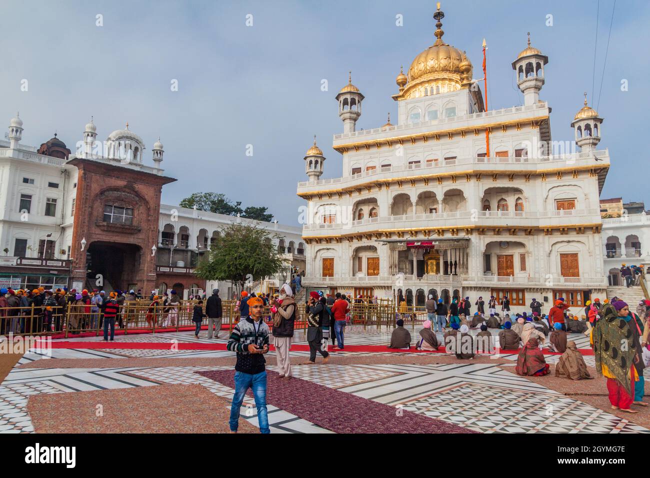 AMRITSAR, INDIEN - 26. JANUAR 2017: Akal Takht Sitz der Macht im Goldenen Tempel Harmandir Sahib in Amritsar, Punjab Staat, Indien Stockfoto