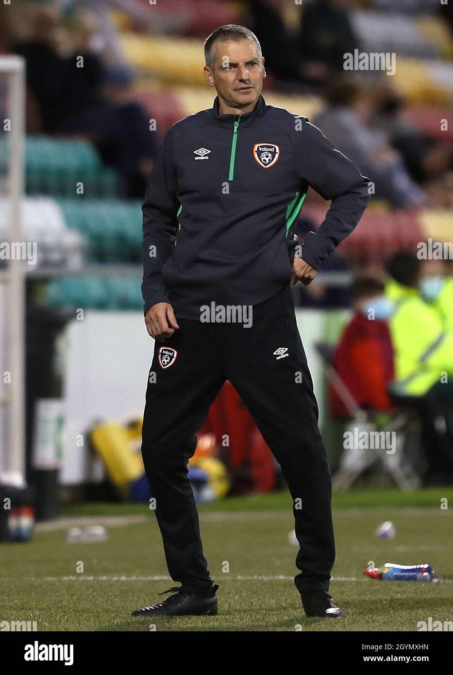 Der irische Cheftrainer James Crawford während des UEFA U-21 Championship Qualifying Round Group F-Spiels im Tallaght Stadium, Dublin. Bilddatum: Freitag, 8. Oktober 2021. Stockfoto