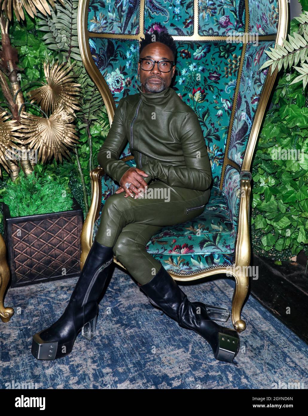 London, Großbritannien. Okt. 2021. Der Schauspieler Billy Porter aus Hollywood, der die Geschichte mitgeprägt hat, wird am Proud Embankment in London gesehen, um sich das Cabaret All Stars anzusehen. Kredit: SOPA Images Limited/Alamy Live Nachrichten Stockfoto