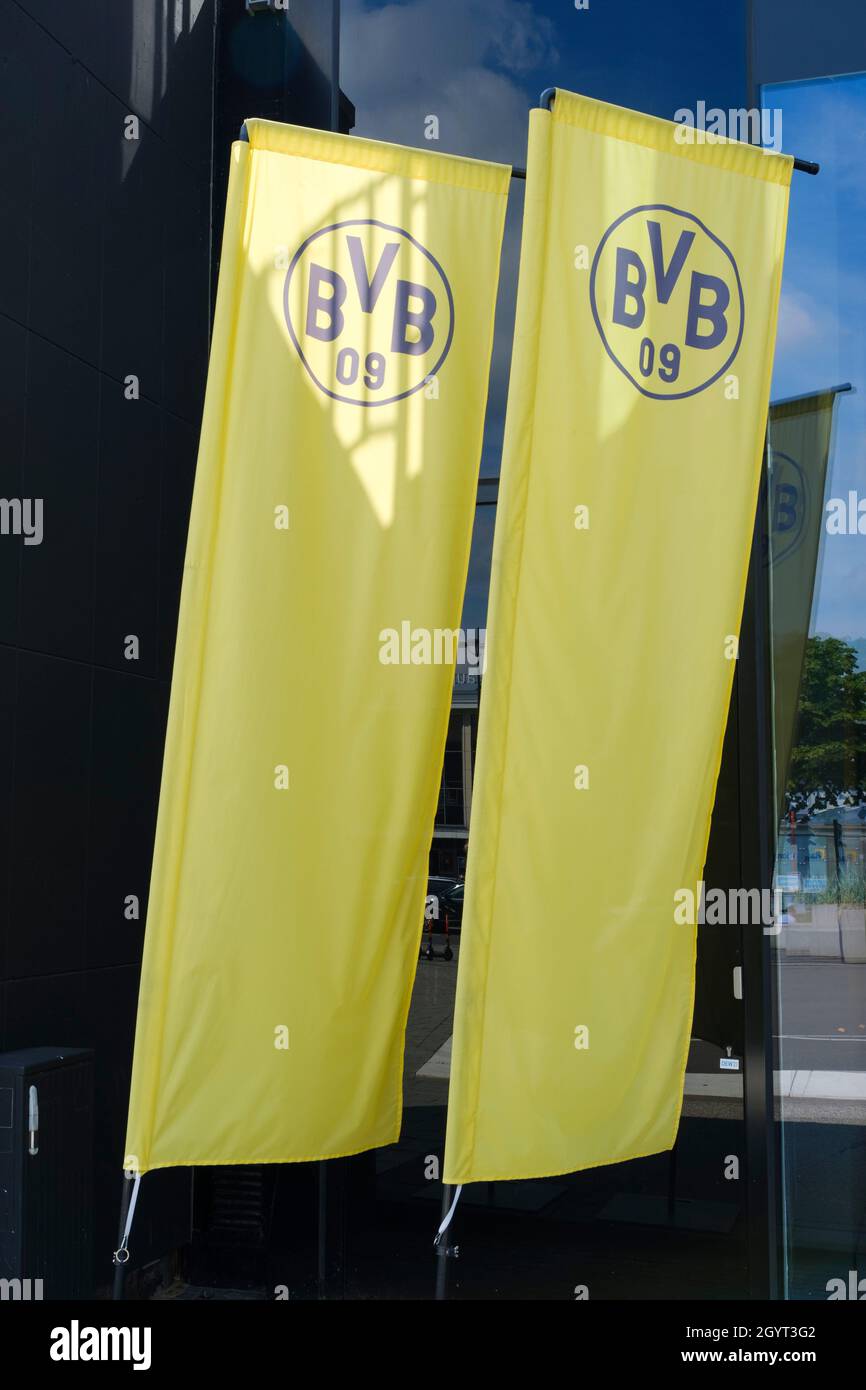 Flaggen mit BVB-Logo, Nordrhein-Westfalen, Deutschland, Europa Stockfoto