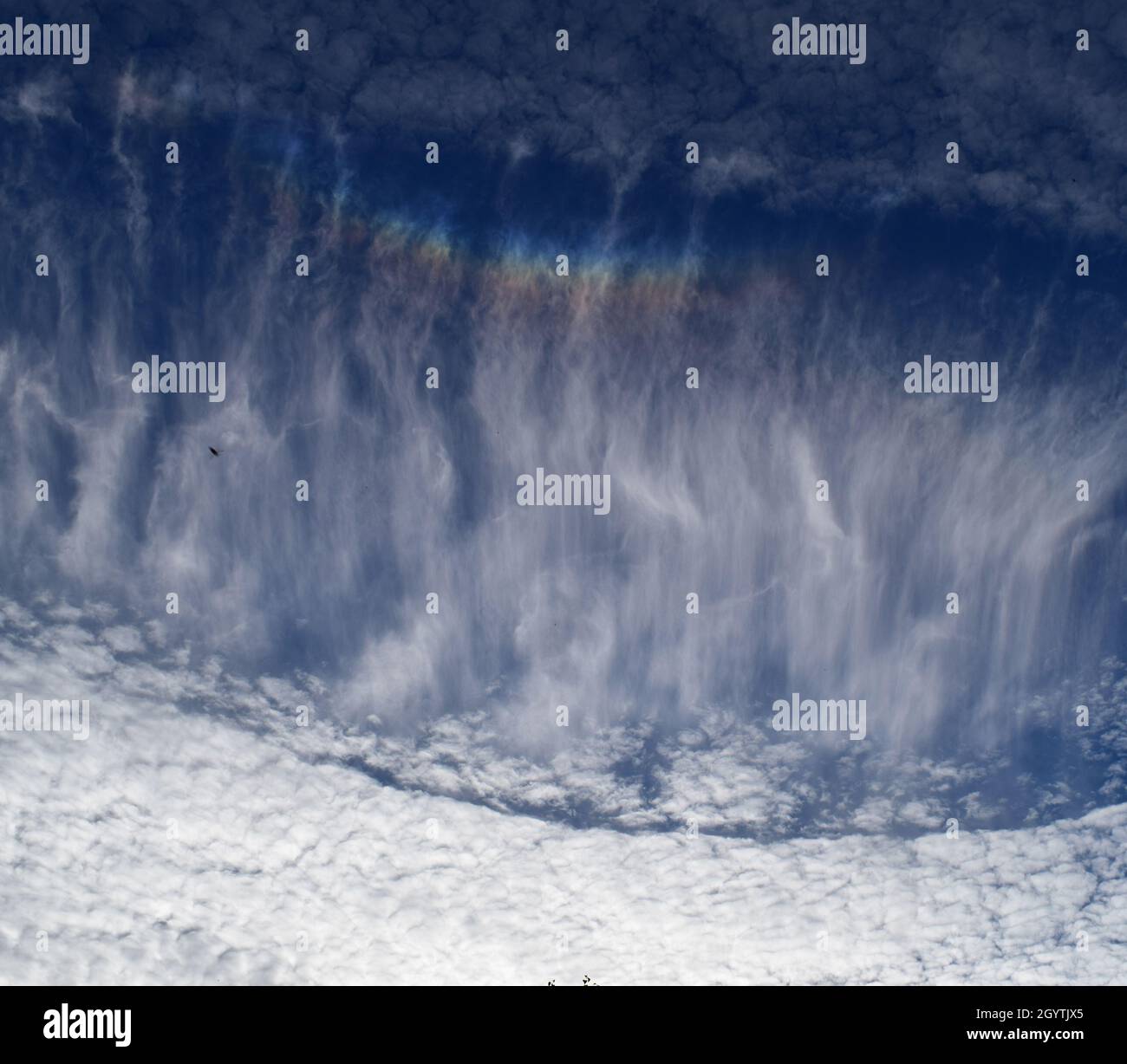 Ungewöhnliche Muster in Cirrus Wolke über Nord-London. Stockfoto